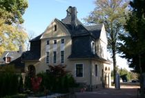 Friedhofsgebäude